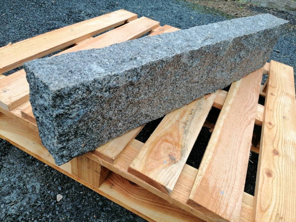 Medium Grey Granite Kerbs Unit