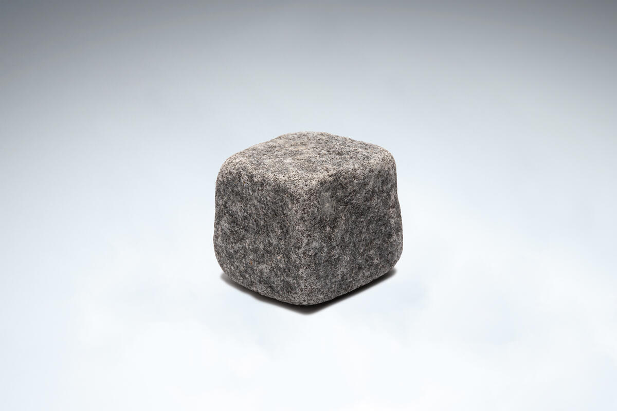Black Tumbled Granite Setts 80 x 80 x 80 Unit