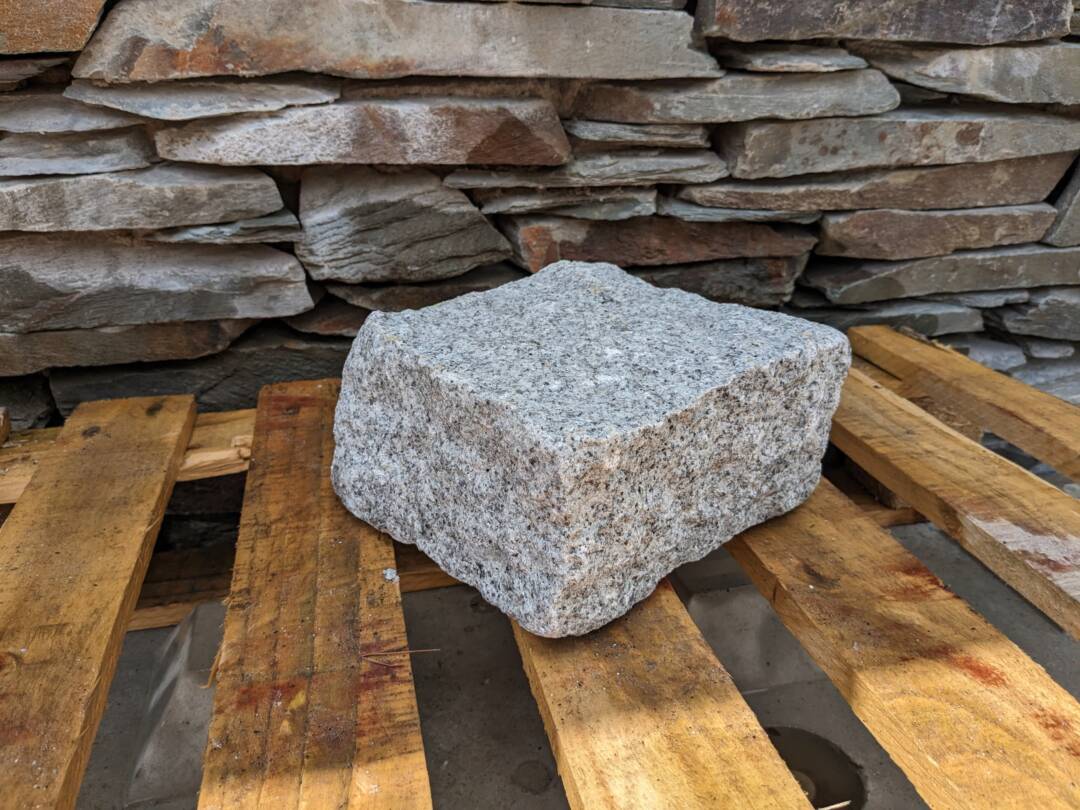 Medium Grey Granite Setts 200 x 200 x 100 Half Crate