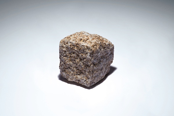 Golden Brown Granite Setts 80 x 80 x 80