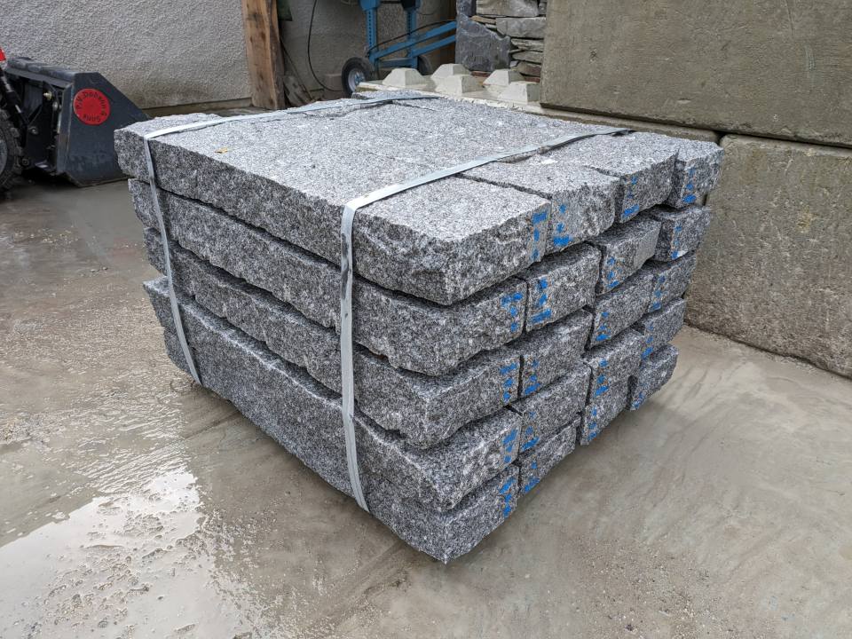 Medium Grey Granite Kerbs